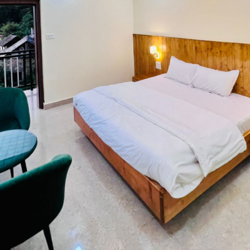 Deluxe Room with Mountain View (105)